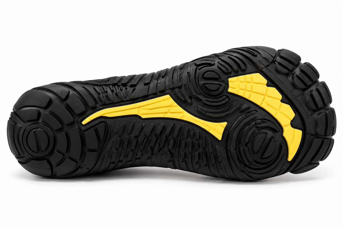 Onderkant van Cotta North Black barefoot schoen met flexibele rubberen antislipzool