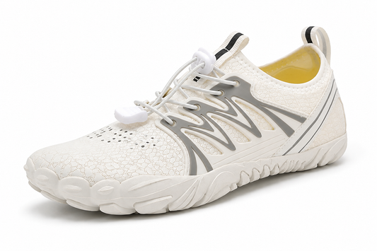 Cotta Trail Chalk witte barefoot schoen – schuin vooraanzicht met brede teenbox