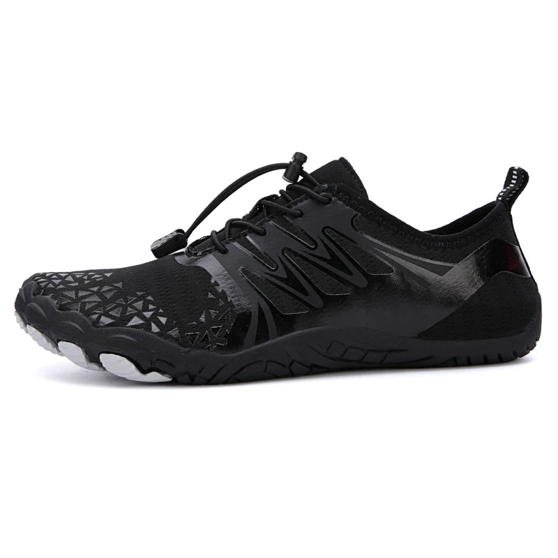 Cotta Trail Charcoal zwarte barefoot schoen – zijaanzicht met flexibele zero-drop zool